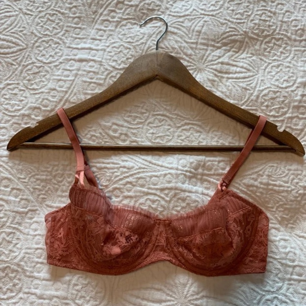 Victoria secret lingerie bra